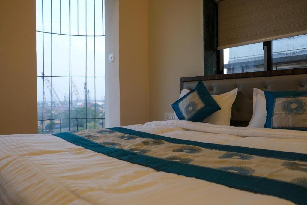 Hotel Vrc Mumbai Bagian luar foto