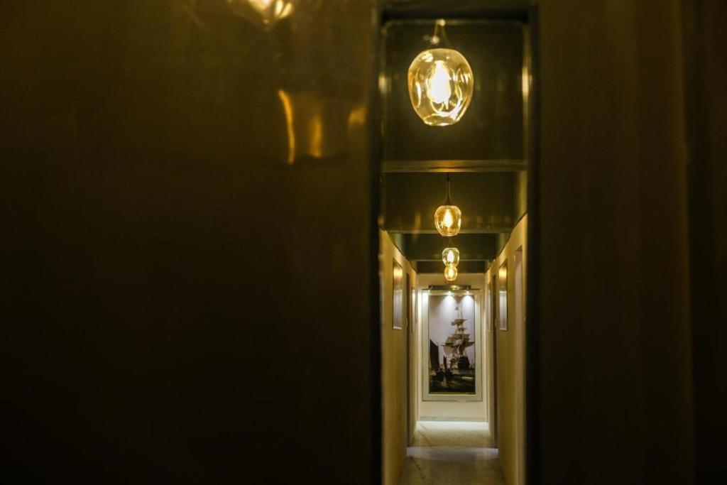 Hotel Vrc Mumbai Bagian luar foto